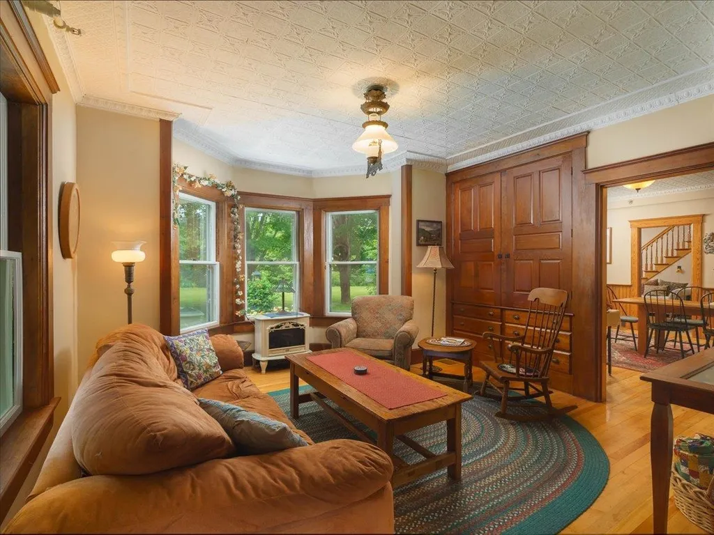 5250 West Woodstock Road Woodstock VT 05091