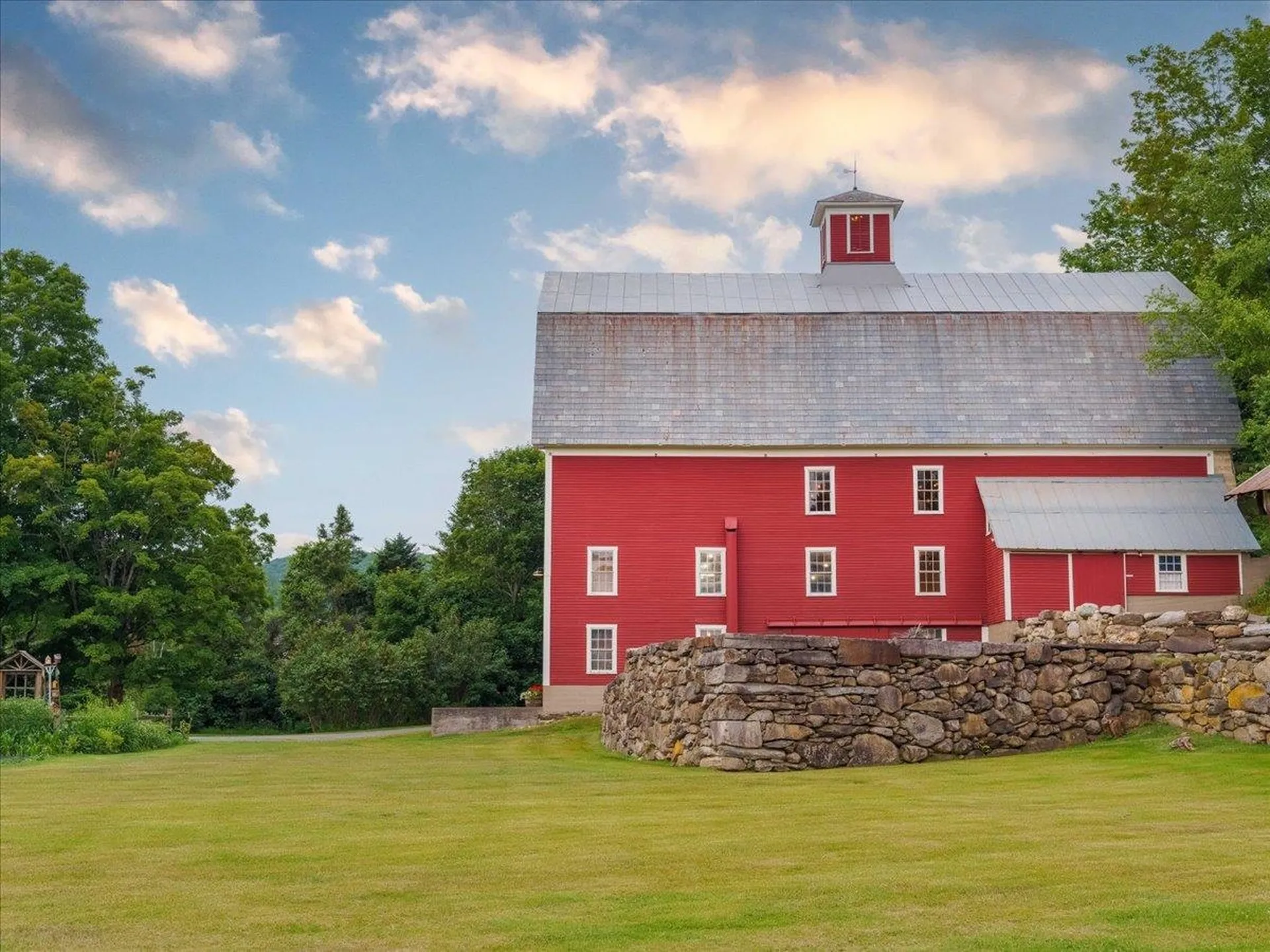 5250 West Woodstock Road Woodstock VT 05091