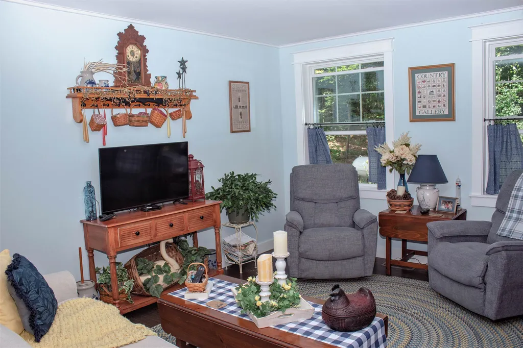 139 Lawndale Avenue Franklin NH 03235