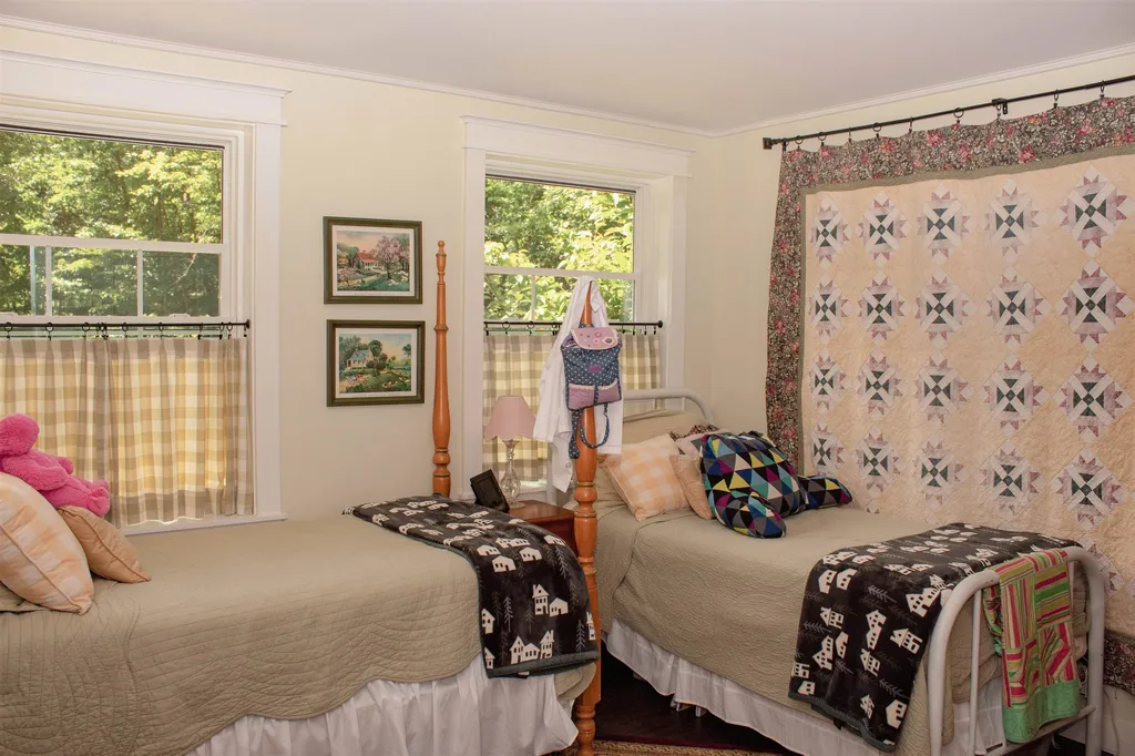 139 Lawndale Avenue Franklin NH 03235