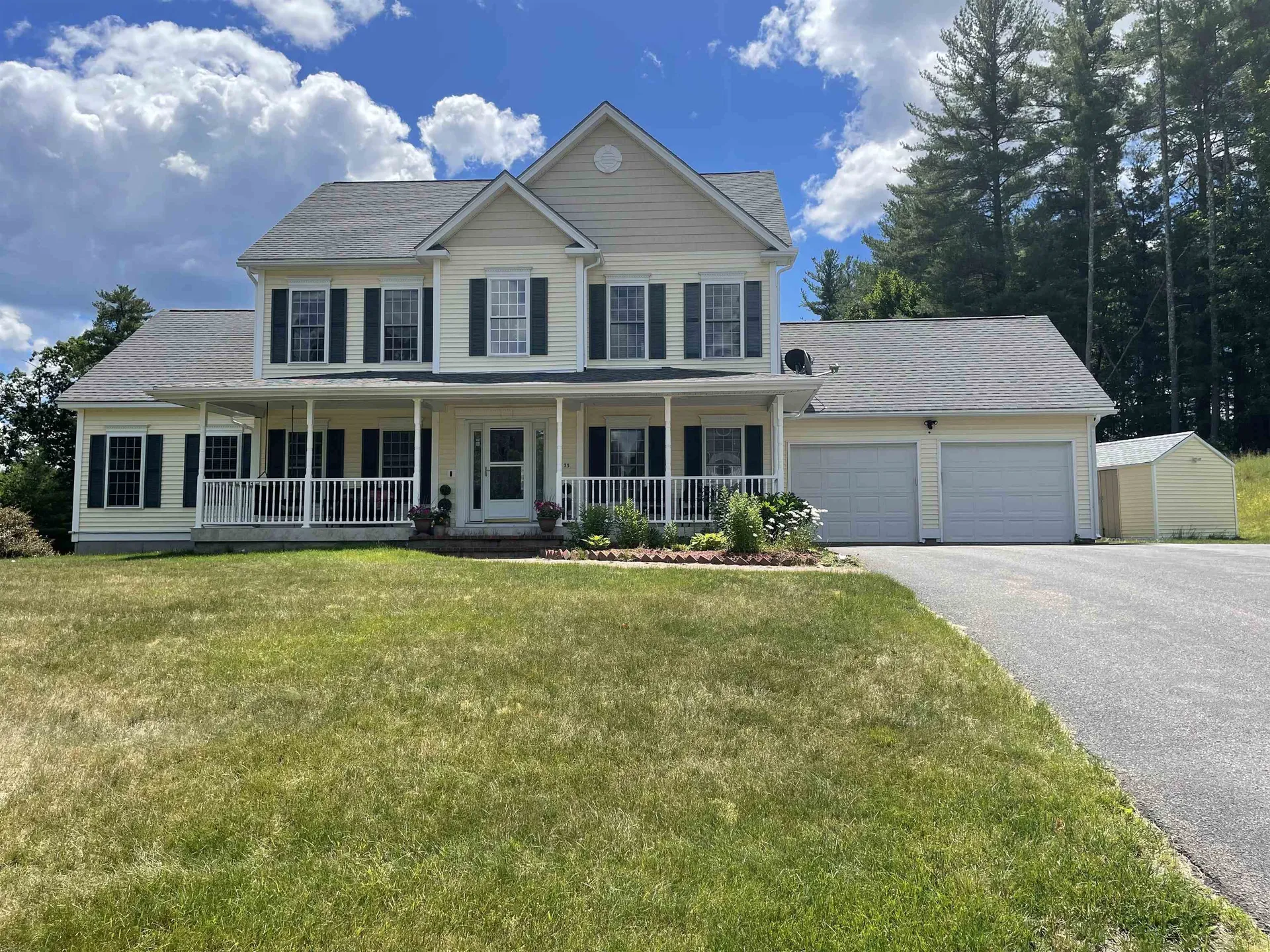 35 Summit Road Bedford NH 03110