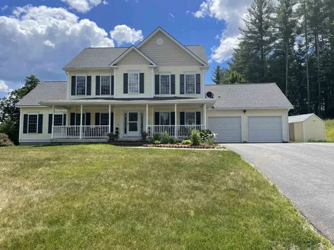 35 Summit Road Bedford NH 03110