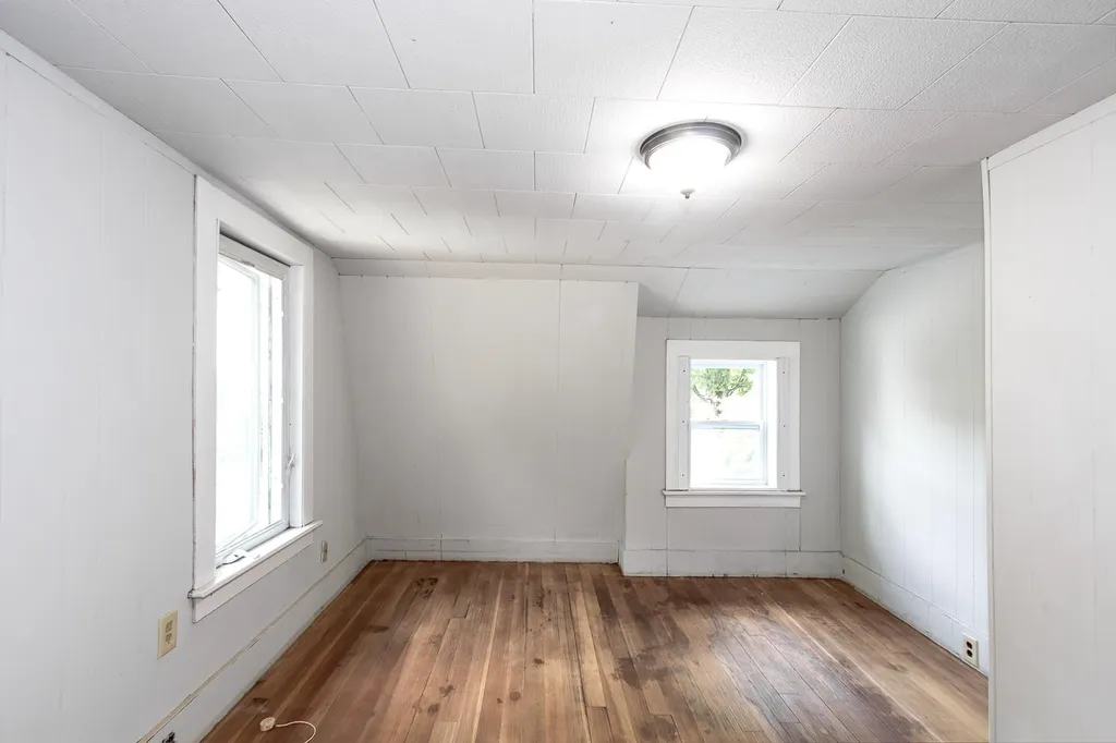 23 Park Avenue Claremont NH 03743