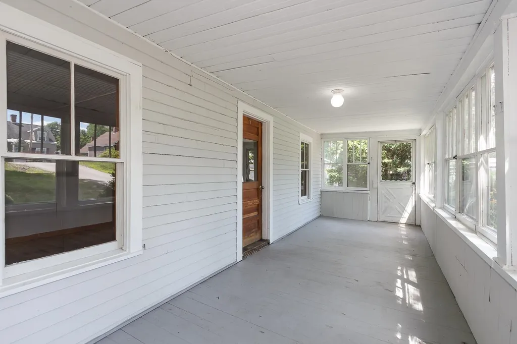 23 Park Avenue Claremont NH 03743