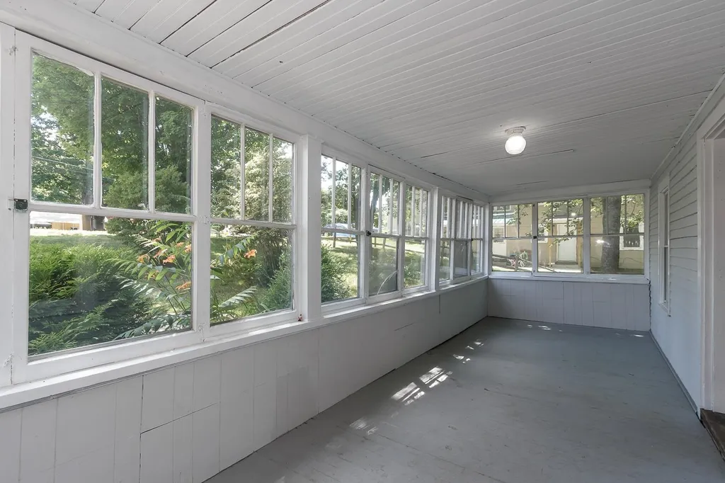 23 Park Avenue Claremont NH 03743
