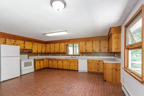 23 Park Avenue Claremont NH 03743