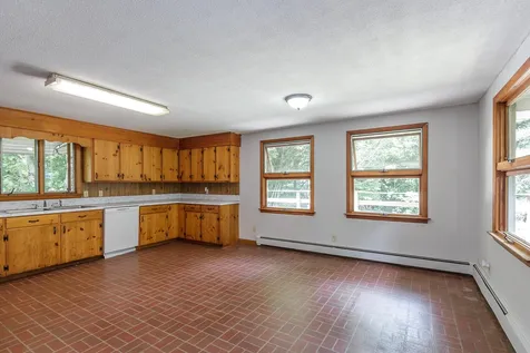23 Park Avenue Claremont NH 03743