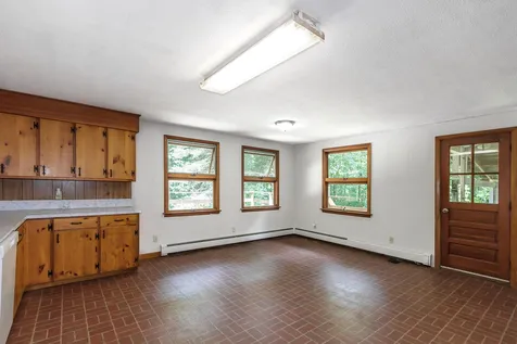 23 Park Avenue Claremont NH 03743