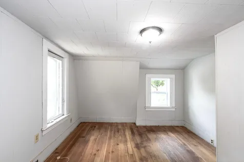 23 Park Avenue Claremont NH 03743