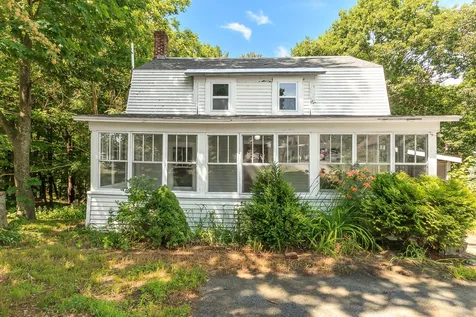 23 Park Avenue Claremont NH 03743