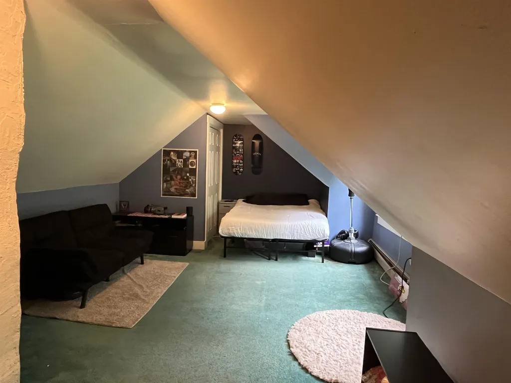 39 Bonnyvale Road Brattleboro VT 05301