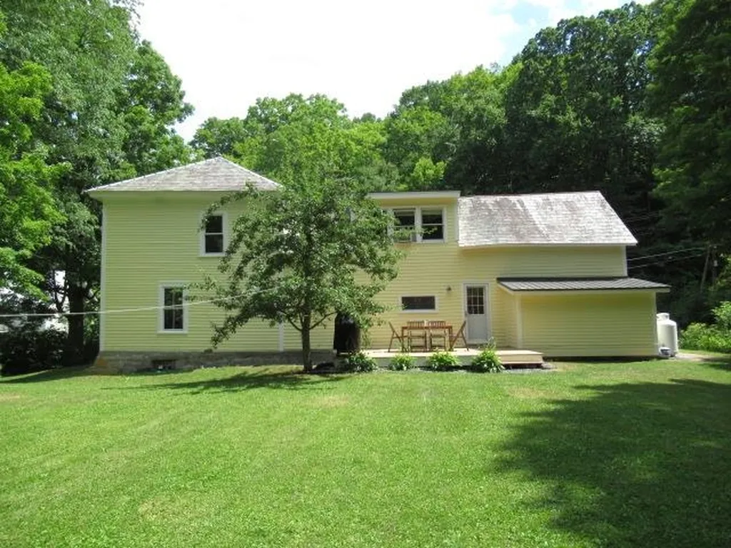 39 Bonnyvale Road Brattleboro VT 05301