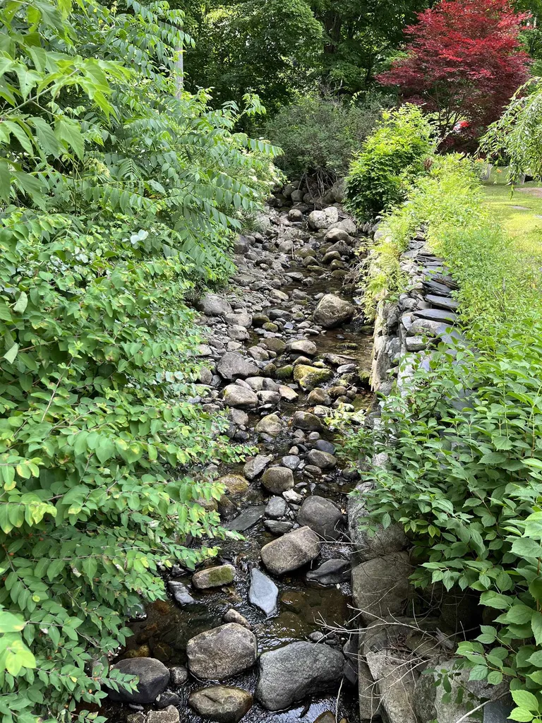 39 Bonnyvale Road Brattleboro VT 05301