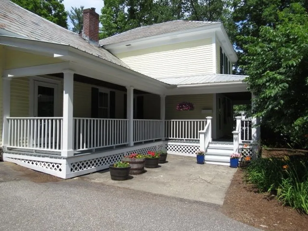 39 Bonnyvale Road Brattleboro VT 05301