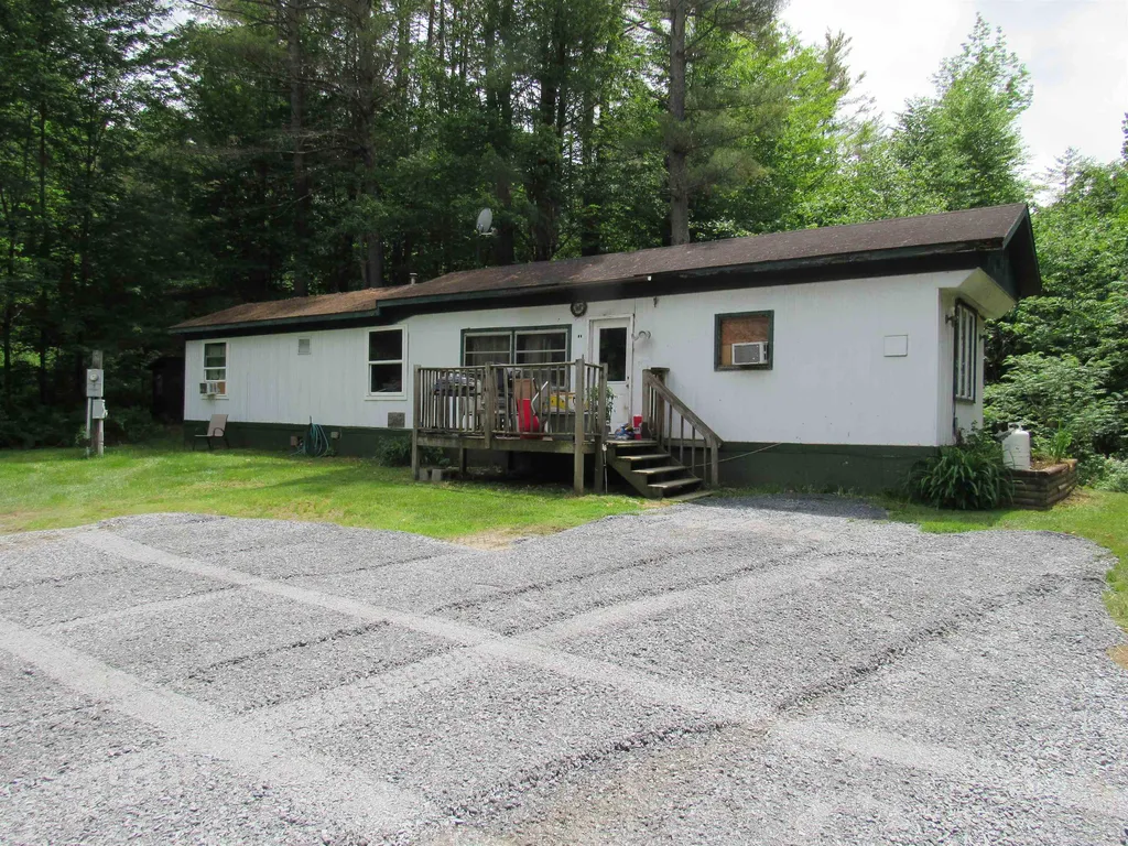 12 Windy Hill Claremont NH 03743