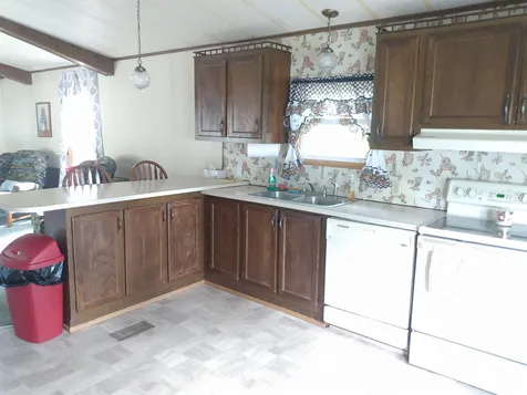 2 Agent Road Raymond NH 03077