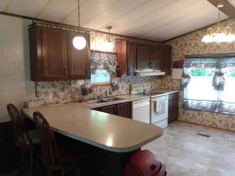 2 Agent Road Raymond NH 03077