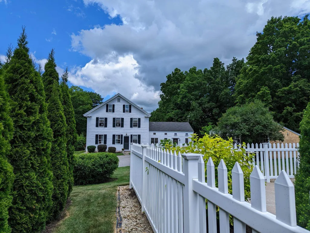 836 Jewett Road Hopkinton NH 03229