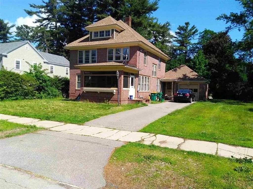 5 Broad Street Rochester NH 03867