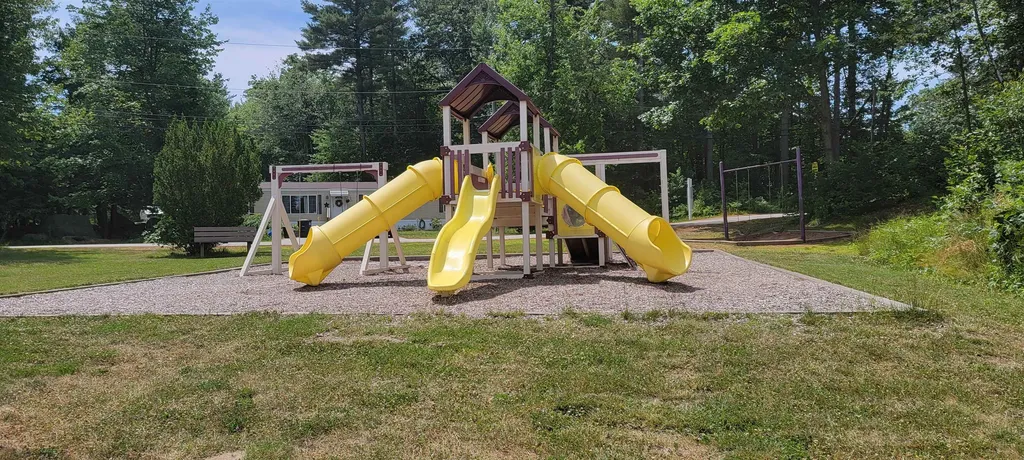 28 Fullam Circle Allenstown NH 03275