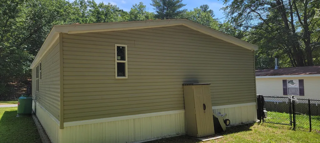 28 Fullam Circle Allenstown NH 03275