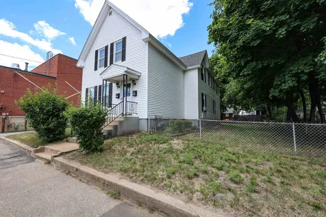 1022 Hayward Street Manchester NH 03103