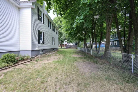 1022 Hayward Street Manchester NH 03103