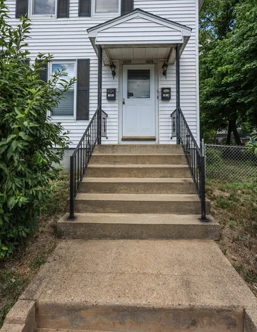 1022 Hayward Street Manchester NH 03103