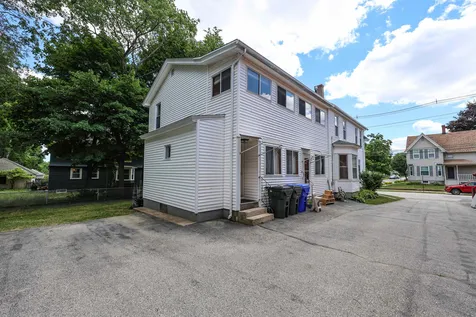 1022 Hayward Street Manchester NH 03103