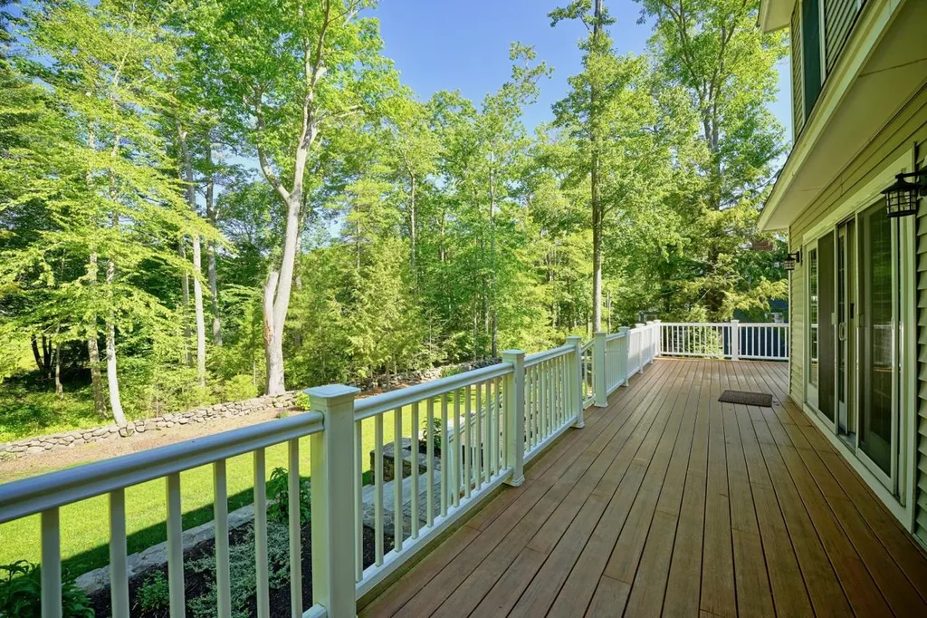 108 Mill Road North Hampton NH 03862