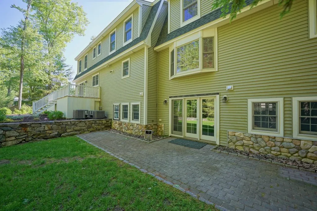 108 Mill Road North Hampton NH 03862