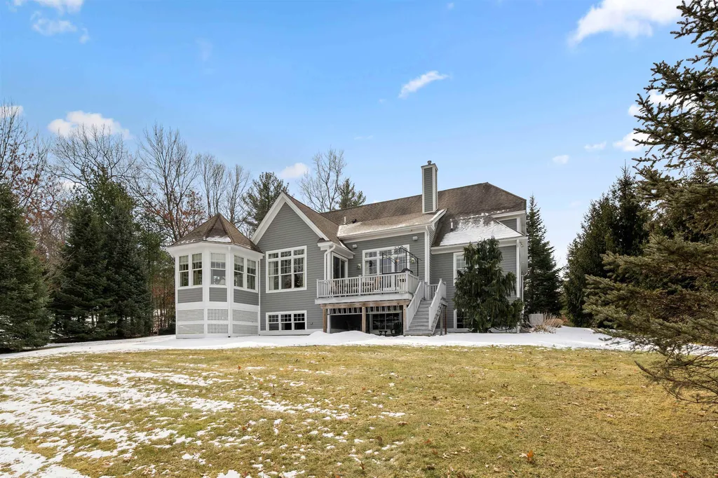 15 Freemans Way Hollis NH 03049