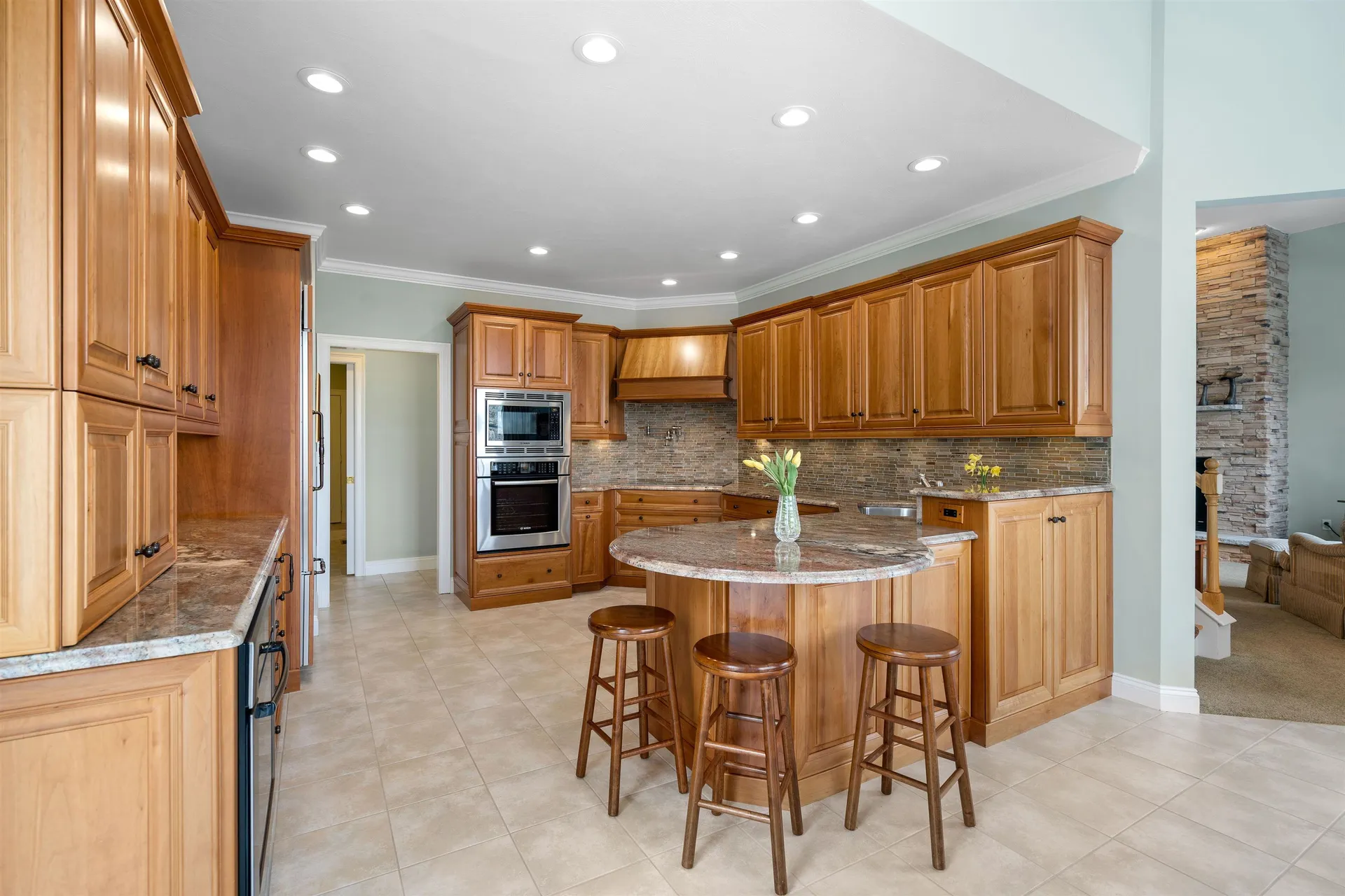 15 Freemans Way Hollis NH 03049