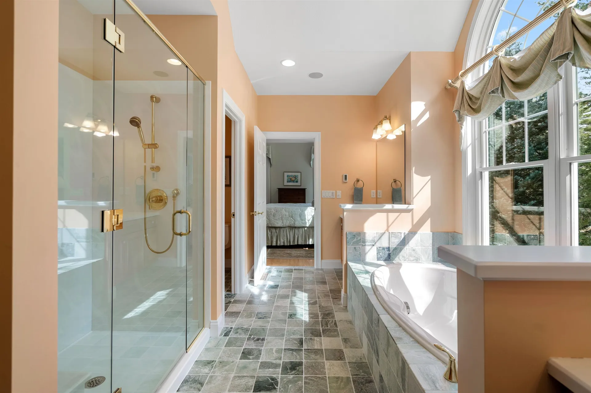 15 Freemans Way Hollis NH 03049