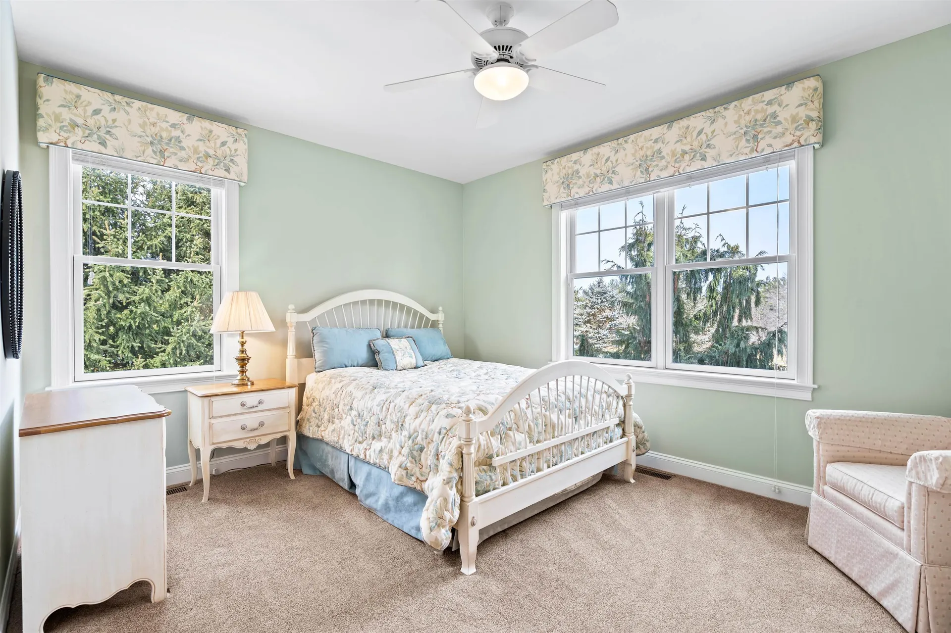 15 Freemans Way Hollis NH 03049