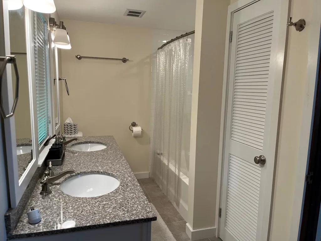 105 Forum Drive Warren VT 05674