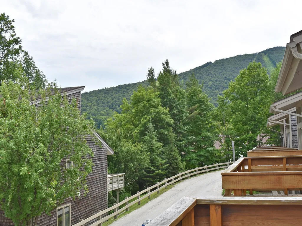 105 Forum Drive Warren VT 05674