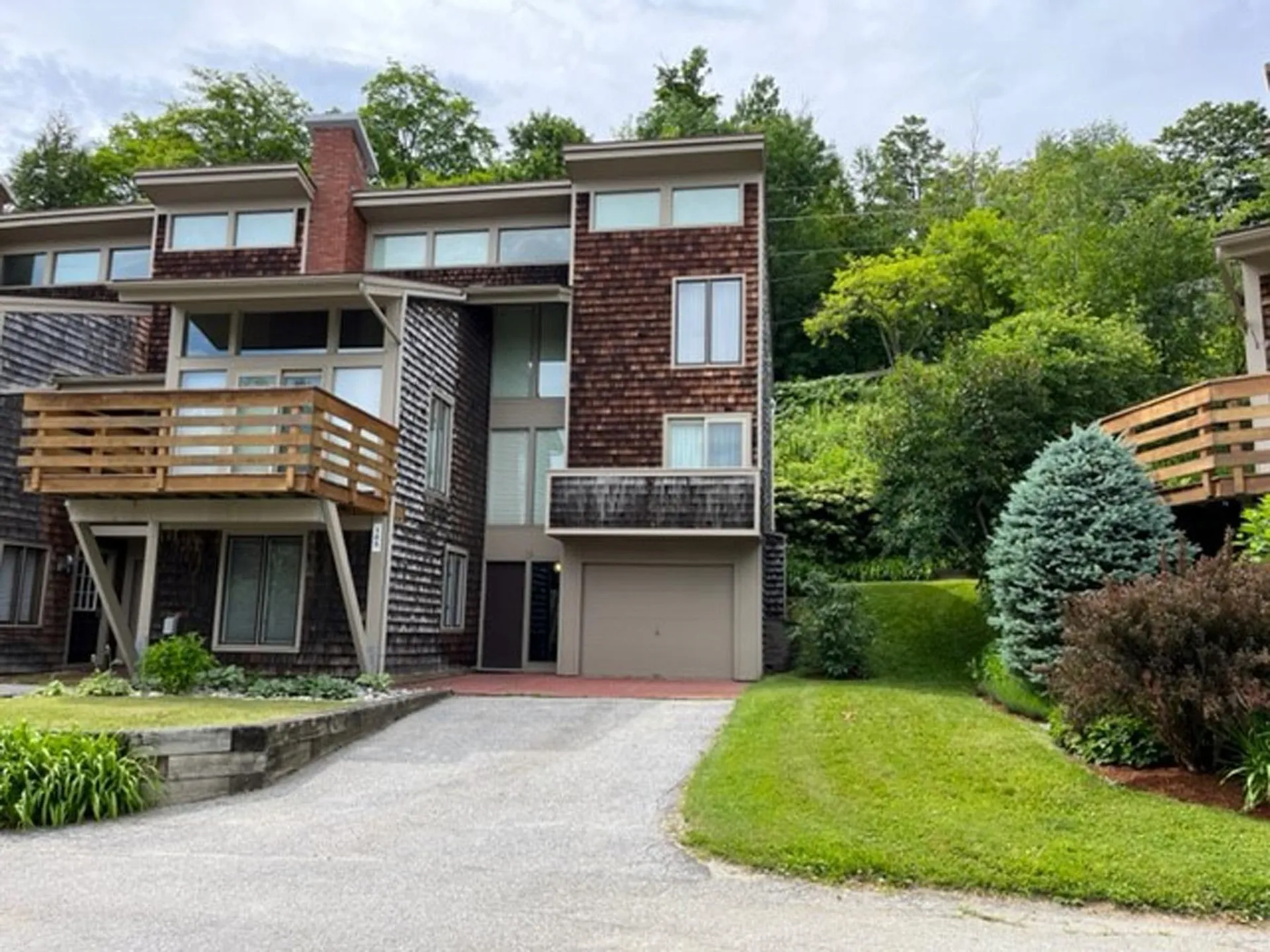 105 Forum Drive Warren VT 05674
