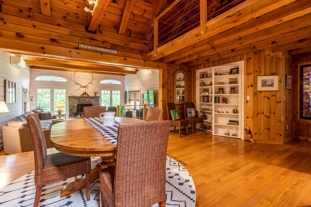 70 Flynn Hollow Road Sunderland VT 05250