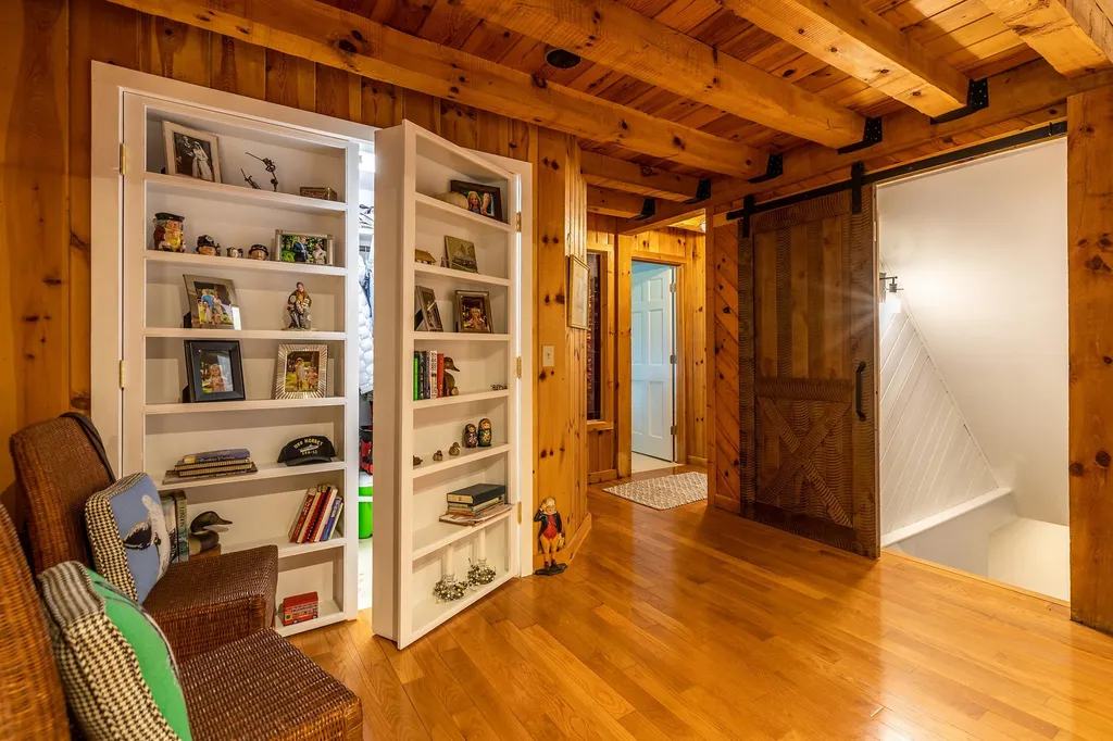70 Flynn Hollow Road Sunderland VT 05250