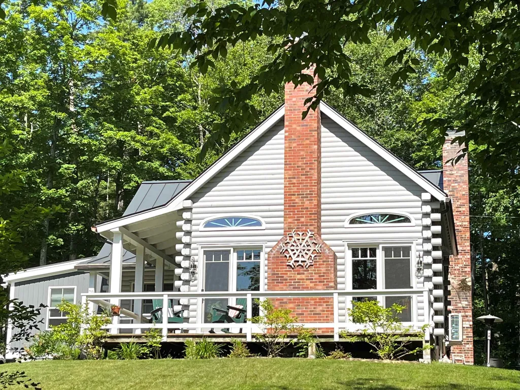 70 Flynn Hollow Road Sunderland VT 05250