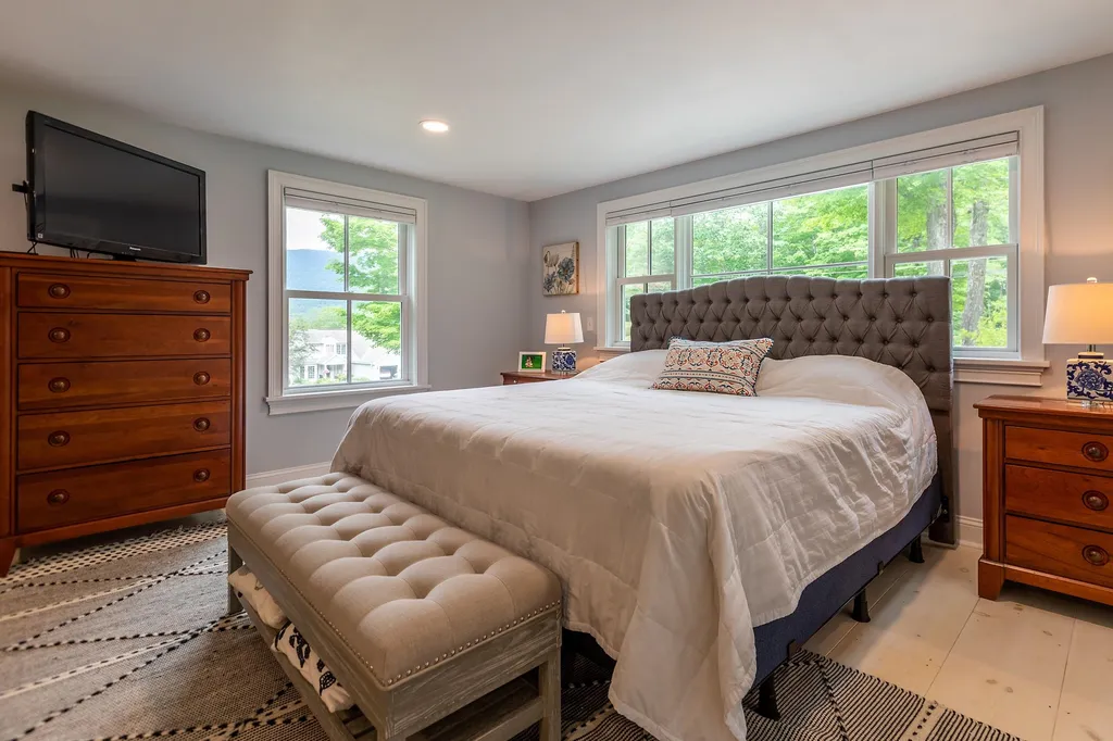 70 Flynn Hollow Road Sunderland VT 05250