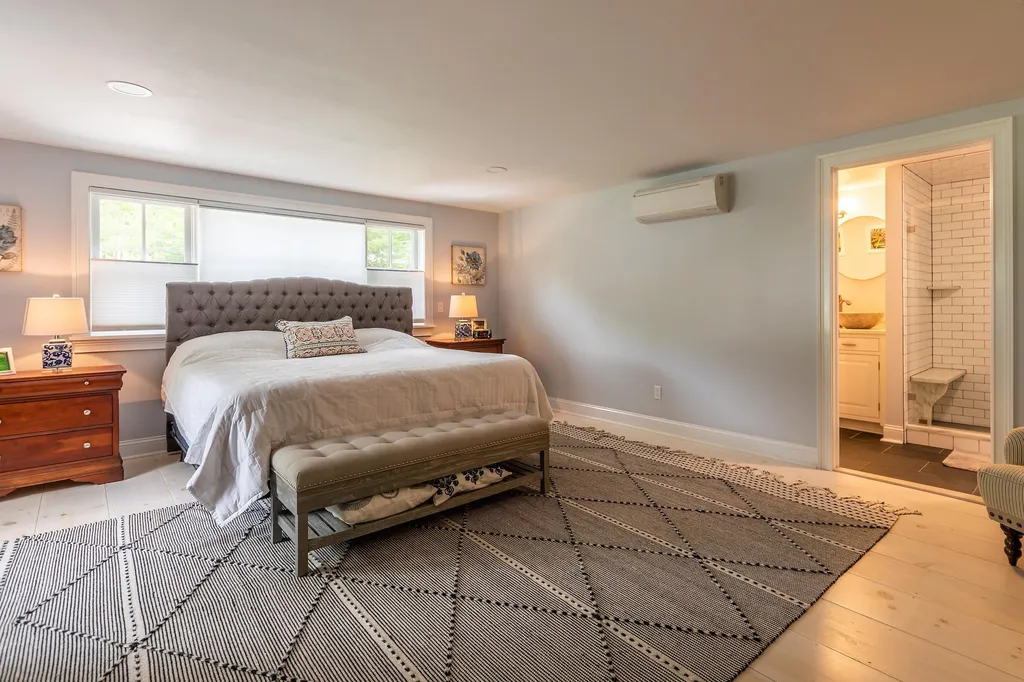 70 Flynn Hollow Road Sunderland VT 05250