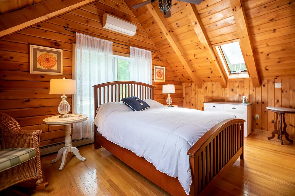 70 Flynn Hollow Road Sunderland VT 05250