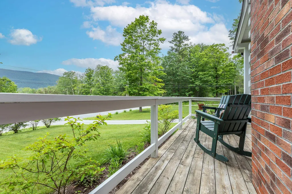 70 Flynn Hollow Road Sunderland VT 05250