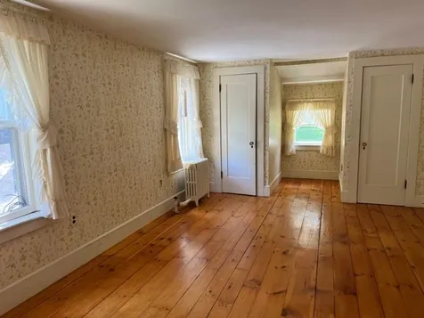 39 Country Hill Brattleboro VT 05301