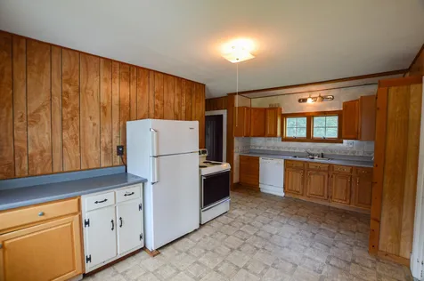 9 Meadow Street Ludlow VT 05149