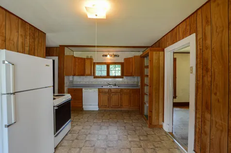 9 Meadow Street Ludlow VT 05149