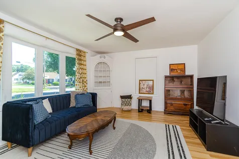 28 Tampa Street Nashua NH 03064
