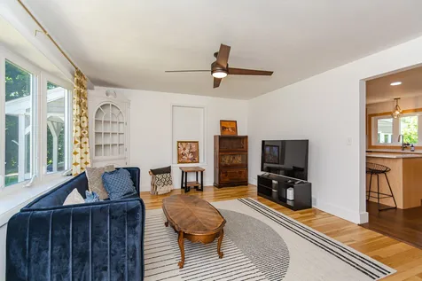 28 Tampa Street Nashua NH 03064